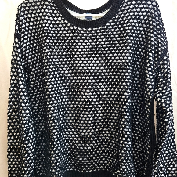 Old Navy black and white open Knit Pullover Sweater - Picture 1 of 1